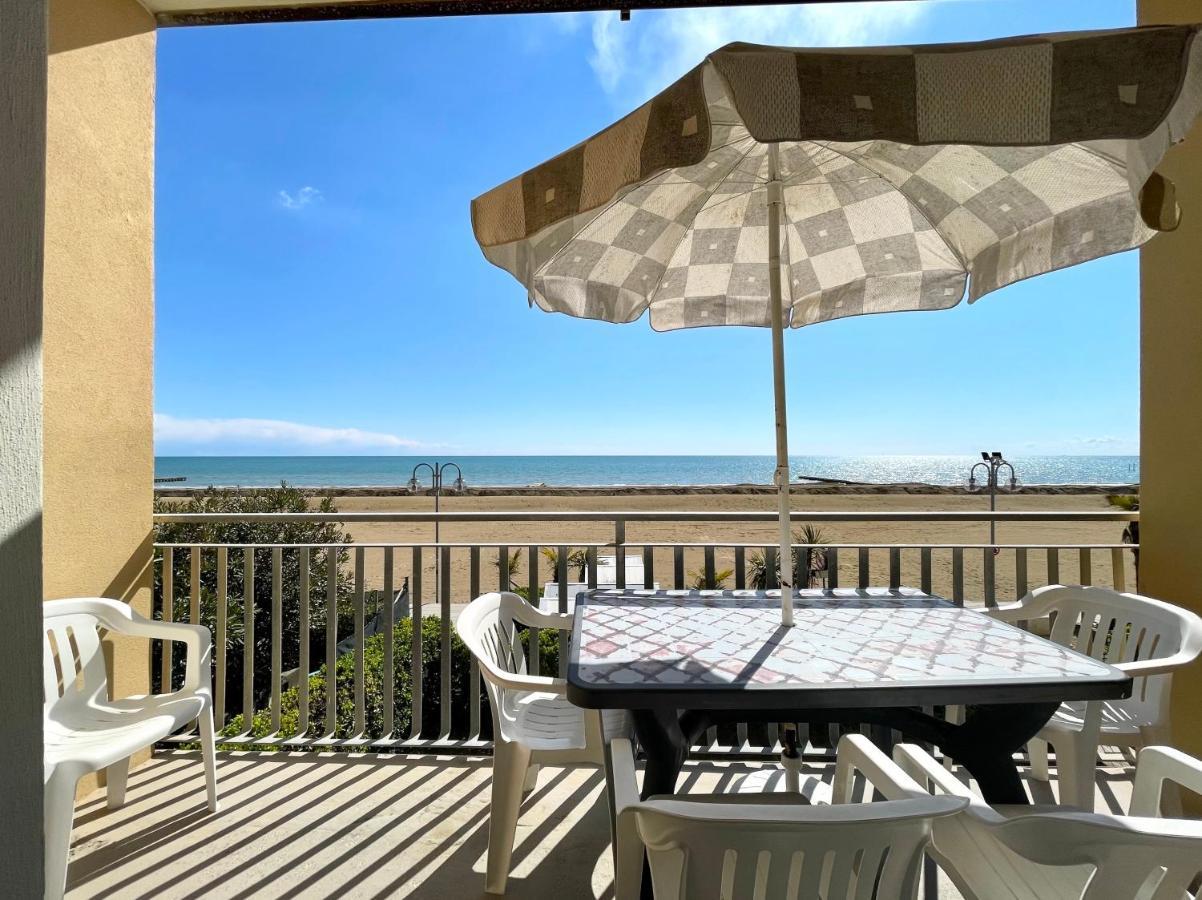 Villa Fronte Mare-Carraro Immobiliare Jesolo - Family Apartments Exterior photo